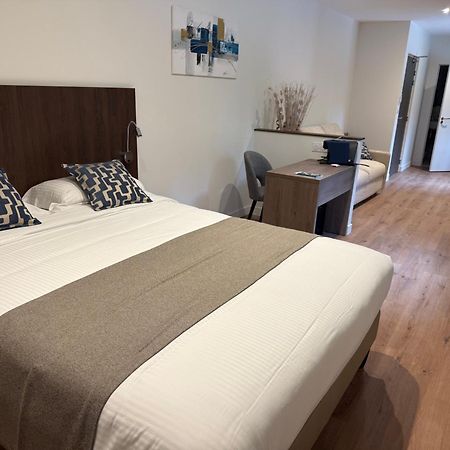 Logis Hotel Le Petit Casset La Boisse Экстерьер фото
