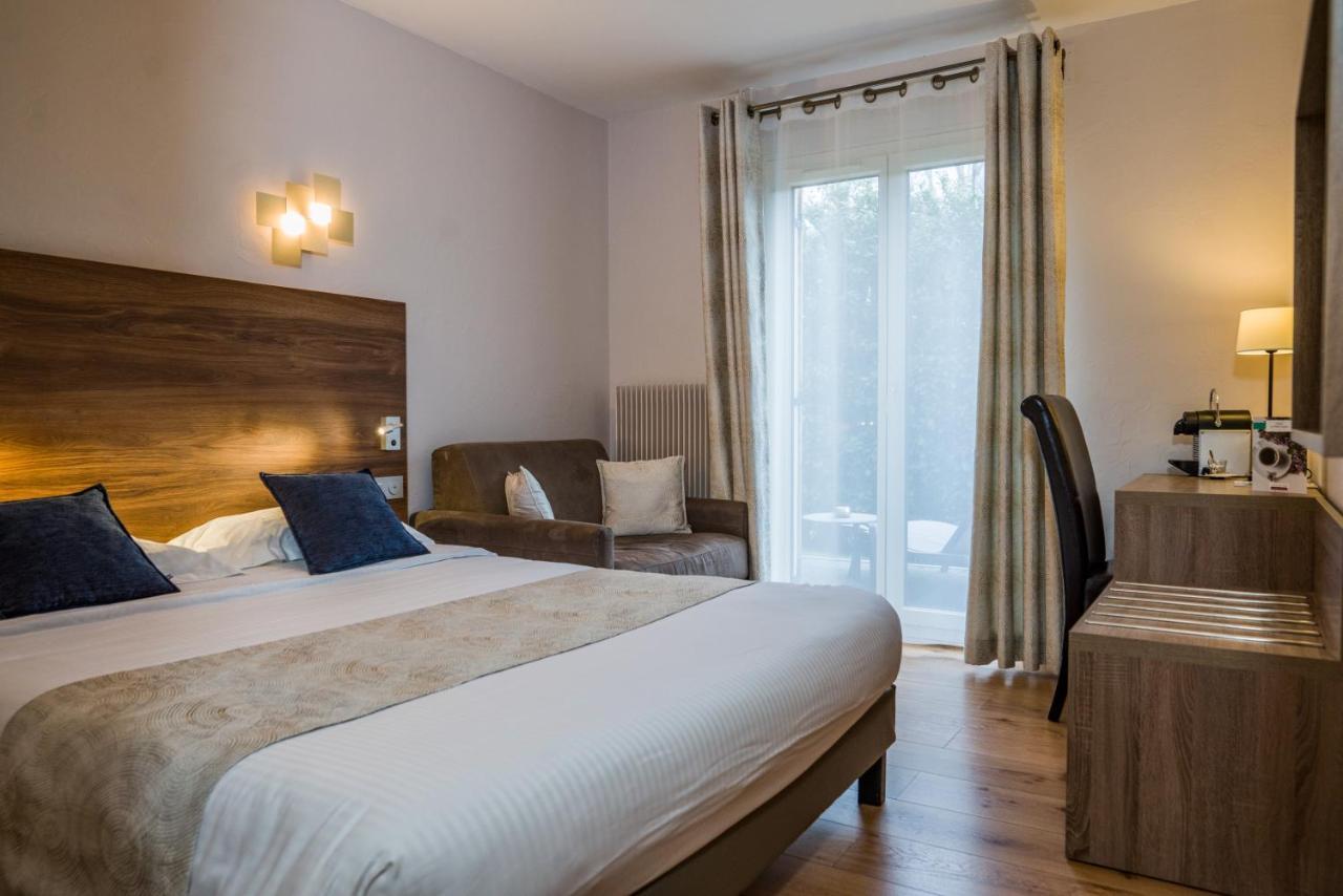 Logis Hotel Le Petit Casset La Boisse Экстерьер фото