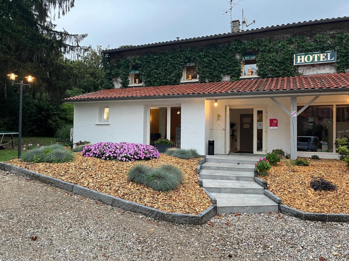 Logis Hotel Le Petit Casset La Boisse Экстерьер фото