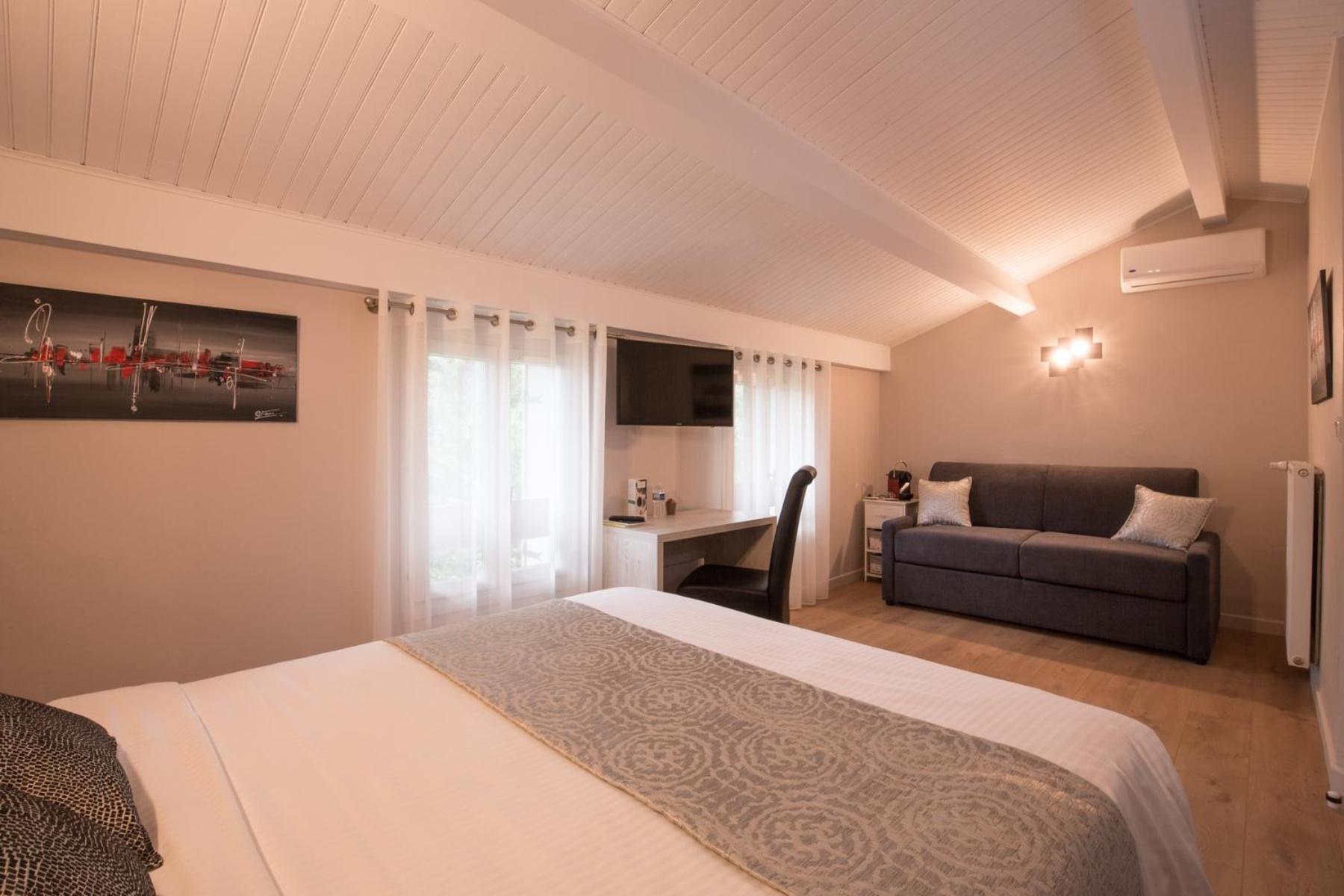 Logis Hotel Le Petit Casset La Boisse Номер фото