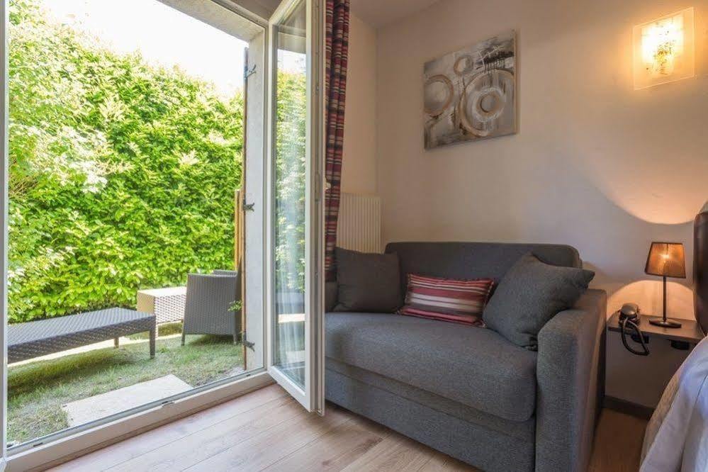 Logis Hotel Le Petit Casset La Boisse Экстерьер фото
