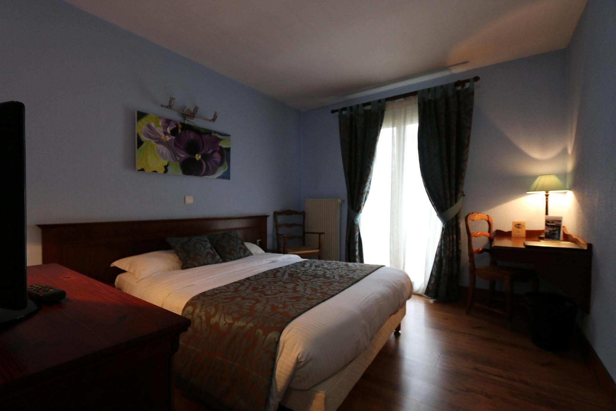 Logis Hotel Le Petit Casset La Boisse Экстерьер фото