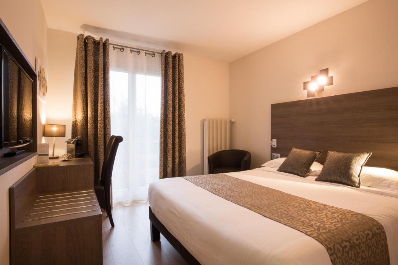 Logis Hotel Le Petit Casset La Boisse Экстерьер фото